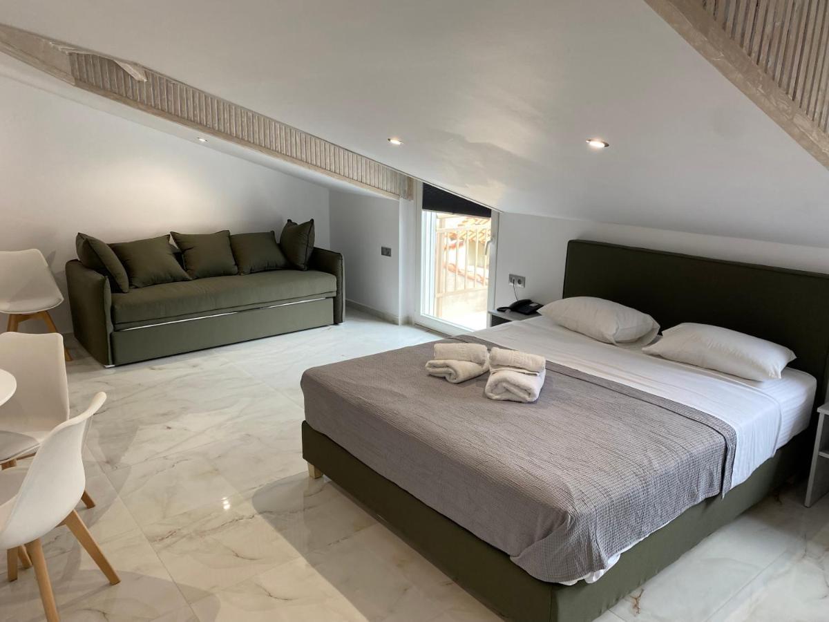 Hotel Almira Agía Triás Luaran gambar