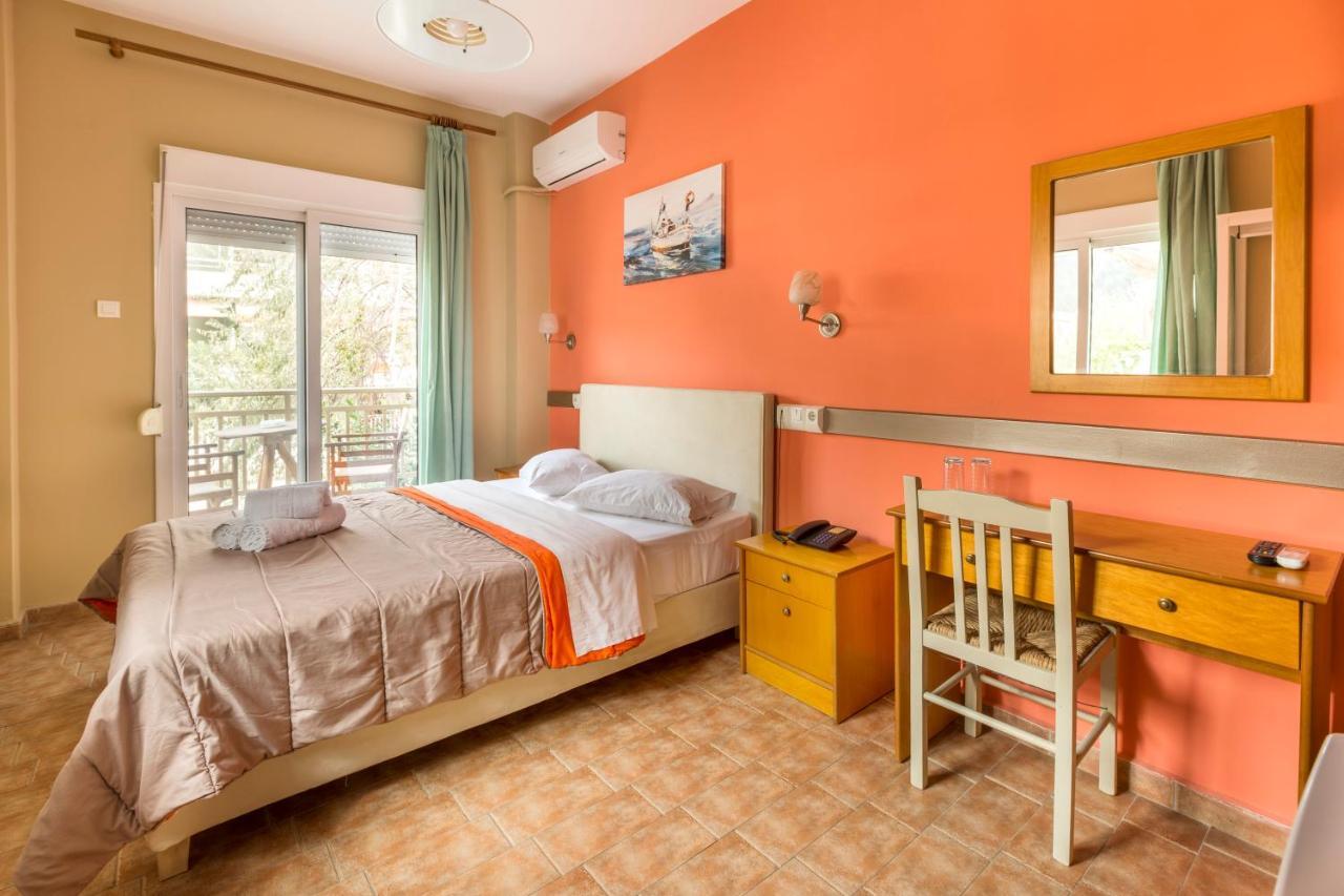 Hotel Almira Agía Triás Luaran gambar